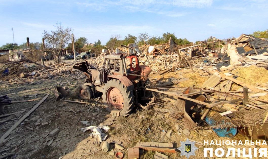 Минулої доби під ворожим вогнем у Херсоні опинилися одразу три райони (фото)